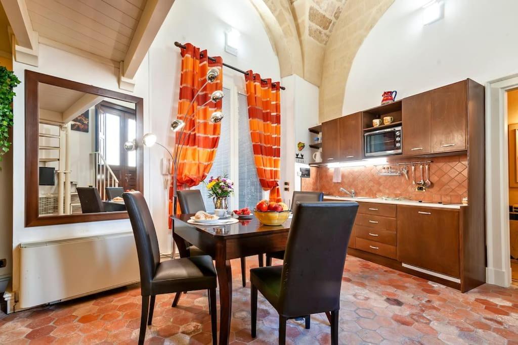 Casa Vacanze De Mari Lecce Exterior foto