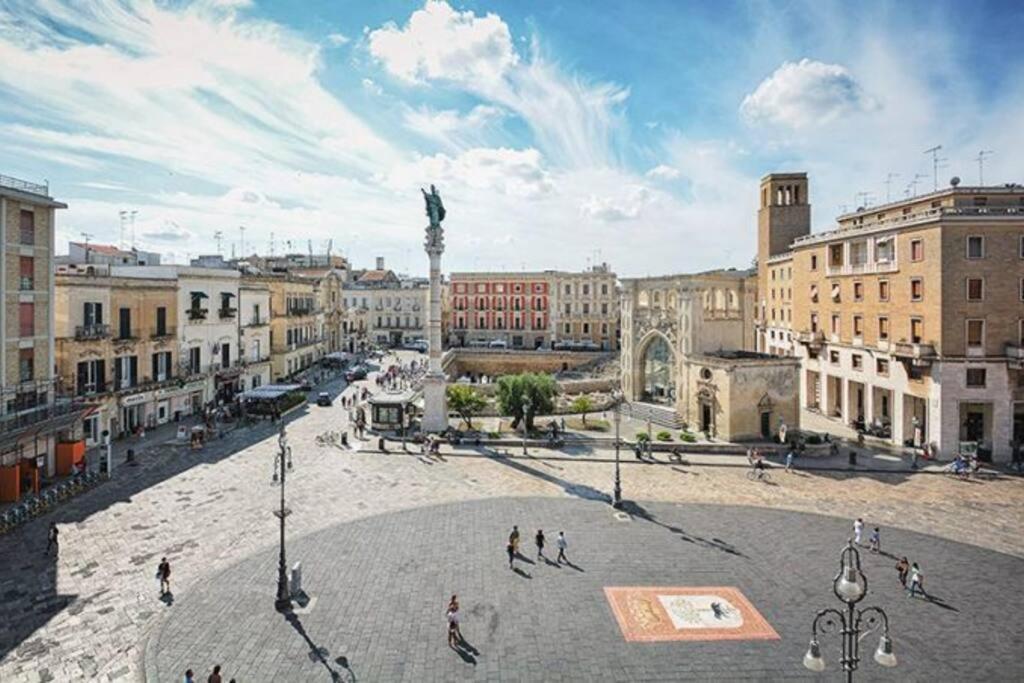 Casa Vacanze De Mari Lecce Exterior foto
